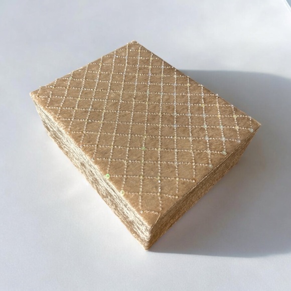 Jewelry Box /Gift Box, Crushed Velvet & Sequence, Cigar Box Style, Bath & Body - Picture 2 of 9